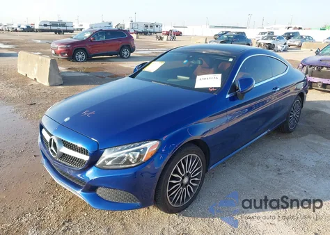 2017 Mercedes-Benz C 300 4Matic z USA, uszkodzony, nr VIN WDDWJ4KB1HF339605